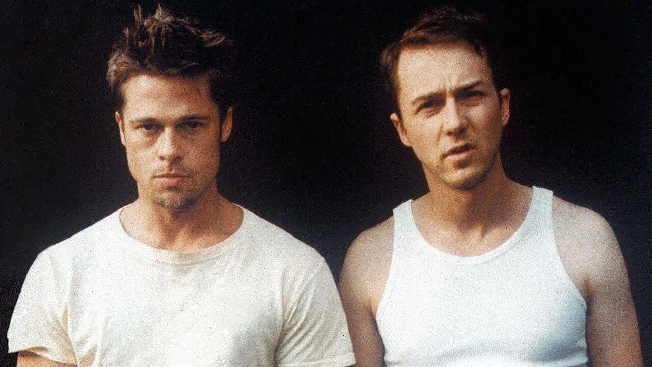 Нет друзей? Возможно, это не просто интроверсия. Психологи бьют тревогу: устойчивое нежелание или неспособность выстраивать социальные связи может указывать на серьезные психические отклонения, включая шизофрению. «Если человек годами избегает общения, это повод задуматься», — говорят специалисты. Шизофрения, депрессия, тревожные расстройства — все это может маскироваться под обычную замкнутость. Но не спешите ставить диагноз. Интроверты — не шизики. Просто иногда стоит обратиться к психологу, чтобы разобраться в себе. Иначе рискуете остаться в одиночестве навсегда. 🚨 Интроверты, вы где? Отзовитесь!. Психология, Шизофрения, Интроверты, Социальные связи, Здоровье