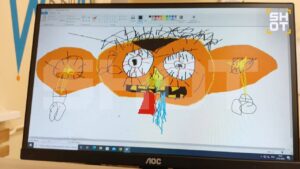 В Башкирии разгорелся скандал, который заставил говорить о методах воспитания в школах. Учитель труда из уфимского лицея №161 решил преподать урок семикласснику, который, по его мнению, "перешёл все границы". По данным SHOT, педагог поднял ученика с места, отвёл к доске, связал ему руки и начал хлестать ремнём. Всё это происходило на глазах у остальных школьников. Причиной такого жёсткого наказания стал рисунок Чебурашки с пенисами, который ученик нарисовал на компьютере. Школьники утверждают, что пацан действительно довёл учителя: матерился, мешал вести урок и, видимо, решил добавить "креатива" в свои художества. Однако, методы педагога вызвали шок у всех присутствующих. Прокуратура Башкирии уже начала проверку. Остаётся надеяться, что этот инцидент станет поводом для обсуждения не только поведения учеников, но и методов воспитания в школах. 🚨 Пока что Чебурашка остаётся самым обсуждаемым персонажем в Уфе.. Башкирия, Уфа, учитель, школьник, Чебурашка