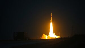 В Причерноморье Краснодарского края сохраняется повышенная ракетная угроза. По данным источников, ситуация связана с активизацией военных действий в регионе, что вызывает обеспокоенность местных властей и населения. Минобороны РФ подтвердило факт усиления мер безопасности в районе. Ведомство заявило о готовности систем ПВО к отражению возможных атак. Также проводятся дополнительные проверки объектов инфраструктуры на предмет их защищенности. Местные жители сообщают о частых сигналах тревоги и рекомендациях оставаться в укрытиях. Власти региона призывают граждан сохранять спокойствие и следовать инструкциям экстренных служб. Эксперты отмечают, что ситуация требует постоянного мониторинга и оперативного реагирования на любые изменения. Подробности развития событий будут сообщаться дополнительно.. Причерноморье, Краснодарский край, Ракетная угроза, Минобороны РФ, ПВО