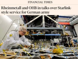 Германия намерена разработать собственную спутниковую систему для нужд армии, аналогичную американскому проекту Starlink. Об этом сообщает Financial Times со ссылкой на источники в оборонной промышленности. Переговоры о реализации проекта уже ведутся между немецкой оружейной компанией Rheinmetall и производителем спутников OHB. Основной целью является создание системы низкоорбитальных спутников, которая обеспечит связь и навигацию для вооружённых сил ФРГ. Особое внимание будет уделено восточному флангу НАТО, где Германия активно участвует в обеспечении безопасности. Этот шаг также направлен на снижение зависимости от американских технологий. Напомним, что в прошлом году Министерство обороны Германии объявило о готовности инвестировать €35 млрд в космические проекты, включая разработку спутниковых систем. Это решение стало частью стратегии по укреплению оборонного потенциала страны. Эксперты отмечают, что создание собственной спутниковой сети позволит Германии не только усилить свои военные возможности, но и обеспечить технологическую независимость в условиях растущей геополитической напряжённости.. Германия, Starlink, Rheinmetall, OHB, НАТО