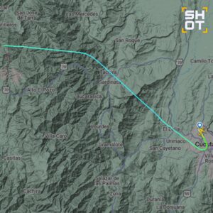 Крушение самолёта на границе Колумбии и Венесуэлы унесло жизни минимум 15 человек. Легкомоторный самолёт Beech 1900D авиакомпании Satena пропал с радаров около часа назад и потерпел крушение недалеко от города Кукута (Колумбия). На момент аварии на борту находилось 15 человек, предварительно, все они погибли. Самолёт занимался доставкой груза, однако точный характер перевозимого не уточняется. В настоящее время на месте происшествия работают военные вертолёты, которые пытаются обнаружить возможных выживших. Причины крушения остаются неизвестными. Ранее американские ВВС проводили операции в Карибском море около Венесуэлы, уничтожая суда, перевозившие наркотики. Однако связь этих событий с авиакатастрофой пока не подтверждена.. Колумбия, Венесуэла, авиакатастрофа, Beech 1900D, Кукута