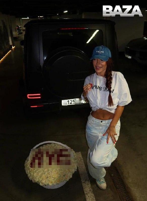 Блогерша Олеся Рожкова приговорена к аресту за экстремистскую атрибутику. Олеся Рожкова, экстремизм, АУЕ, Москва, суд