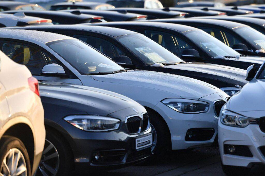 BMW ограничивает экспорт автомобилей в Россию через Китай. BMW, Россия, Китай, санкции, автопром