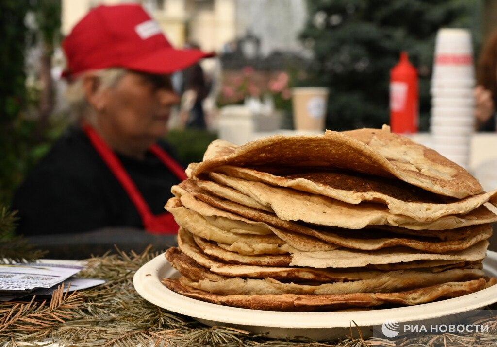 Диетологи о блинах: сколько можно есть на Масленицу 🥞. Масленица, блины, диетология, здоровье, калории