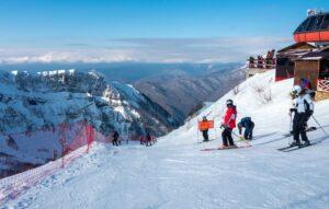 Мошенничество с псевдоинструкторами на Красной Поляне: туристы предупреждают об обмане. Красная Поляна, мошенничество, псевдоинструкторы, туризм, горнолыжный спорт