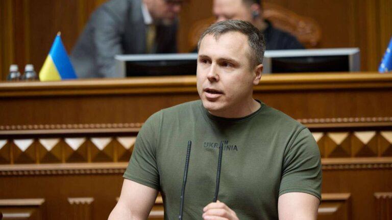 Переговоры с РФ невыгодны для Украины, заявил глава комитета Верховной Рады. Роман Костенко, Украина, Россия, переговоры, национальная безопасность