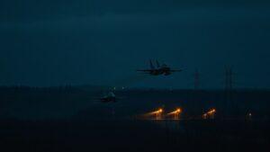 Польша подняла истребители в ответ на российские удары по Украине. Польша, Украина, Россия, Истребители, Энергетическая инфраструктура