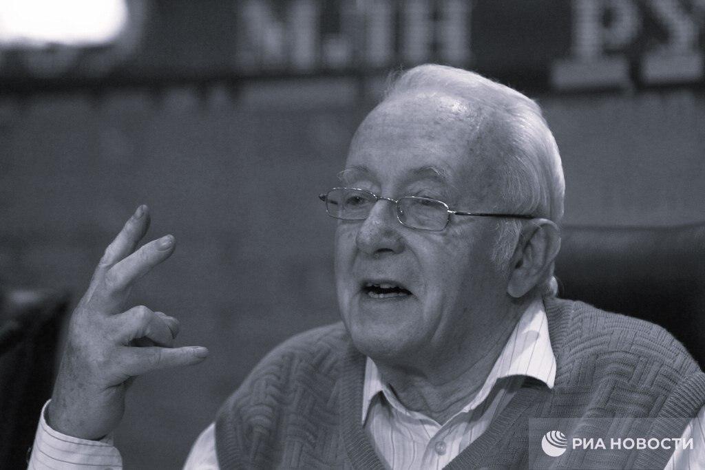 Ушел из жизни Рой Медведев: историк, переживший век. Рой Медведев, История, СССР, Российская наука, Смерть