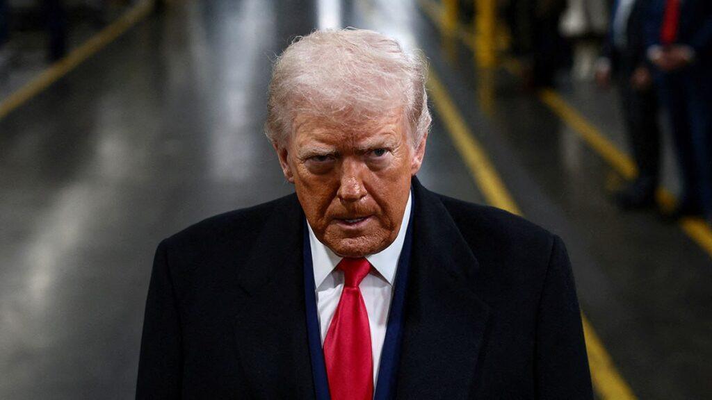 Трамп рассматривает отправку дополнительного авианосца на Ближний Восток. Трамп, США, Ближний Восток, Иран, авианосец