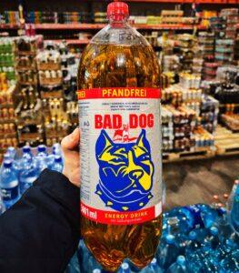 Трехлитровый энергетик в Калининграде: зарядись или умри 🚀. Калининград, энергетик, кофеин, здоровье, общество