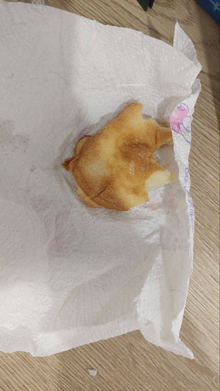 В Москве в булочке обнаружен фрагмент керамического стекла. Москва, Дегунино, пекарня, Роспотребнадзор, происшествия