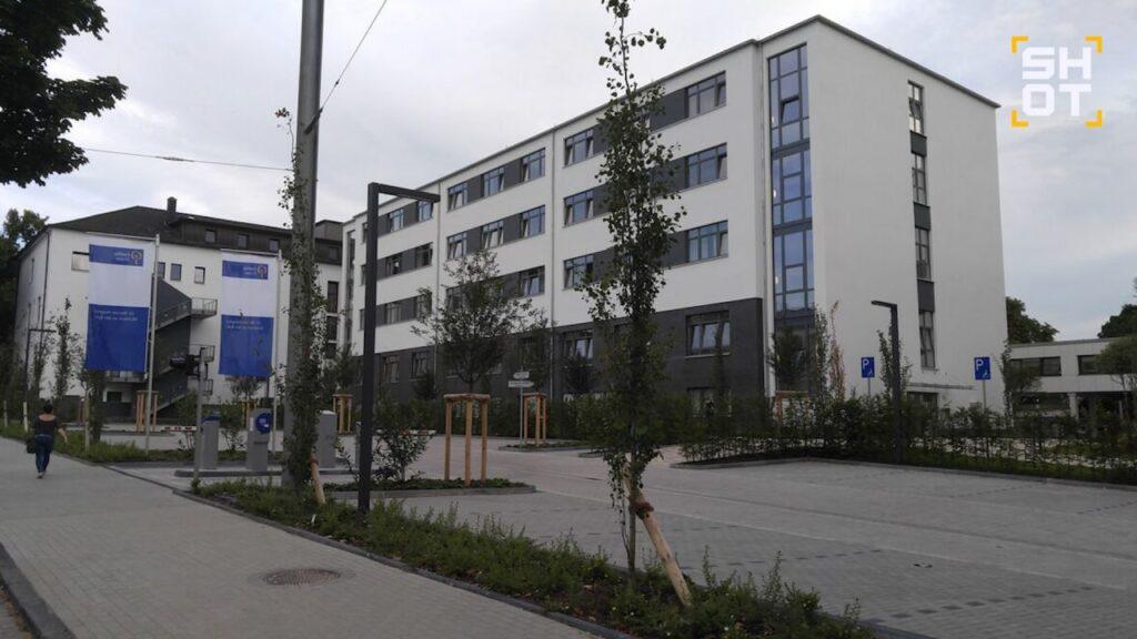 Волочкова сэкономила на операции в немецкой клинике для бездомных 🏥. Анастасия Волочкова, Германия, St. Marien-Hospital, Здоровье, Скандал
