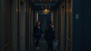 Жители дома в Санкт-Петербурге столкнулись с дебошами соседки. Санкт-Петербург, Пейзажная улица, дебоширка, психиатрическая больница, конфликт соседей