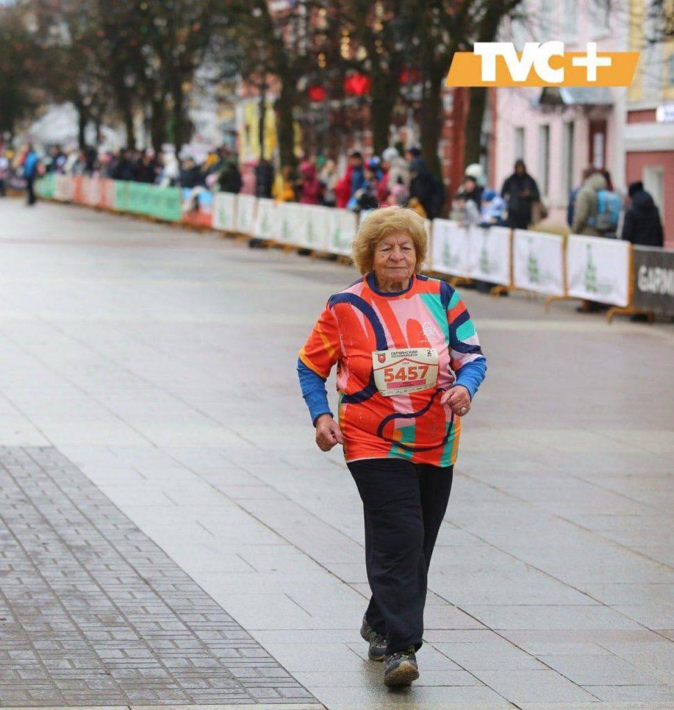 90-летняя бегунья из Петербурга: возраст – не помеха!