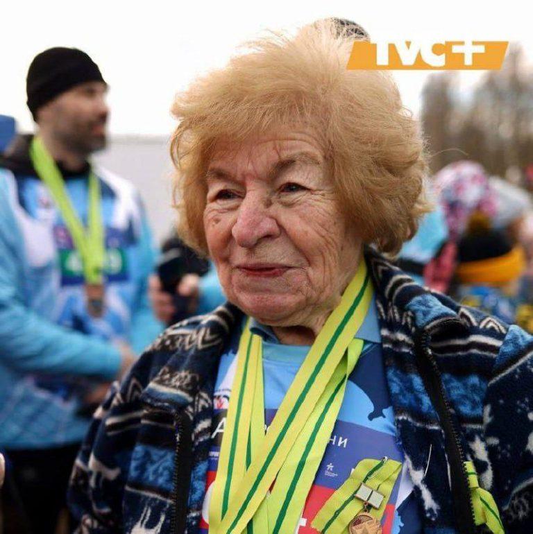 90-летняя бегунья из Петербурга: возраст – не помеха!