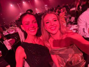 Аня Покров на афтерпати «Оскара» с Бекхэмами