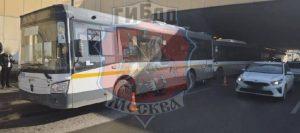 Авария двух автобусов на Варшавском шоссе: 9 пострадавших