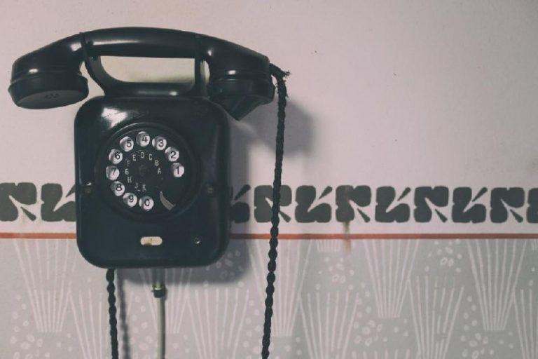 Бум на стационарные телефоны в Москве: ностальгия или тренд?