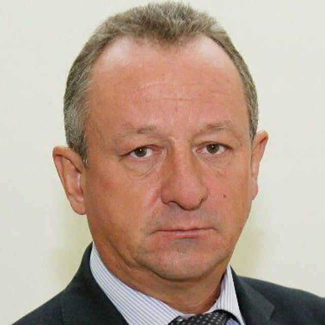 Чиновник получил 450 тысяч дизлайков за переход в мессенджер