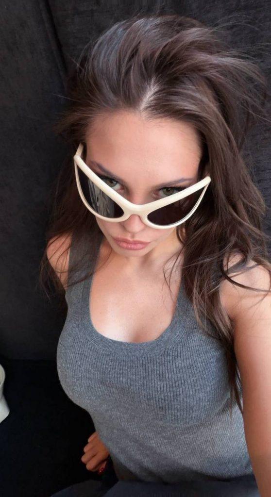 Дилара сменила имидж: вернулась к темным волосам