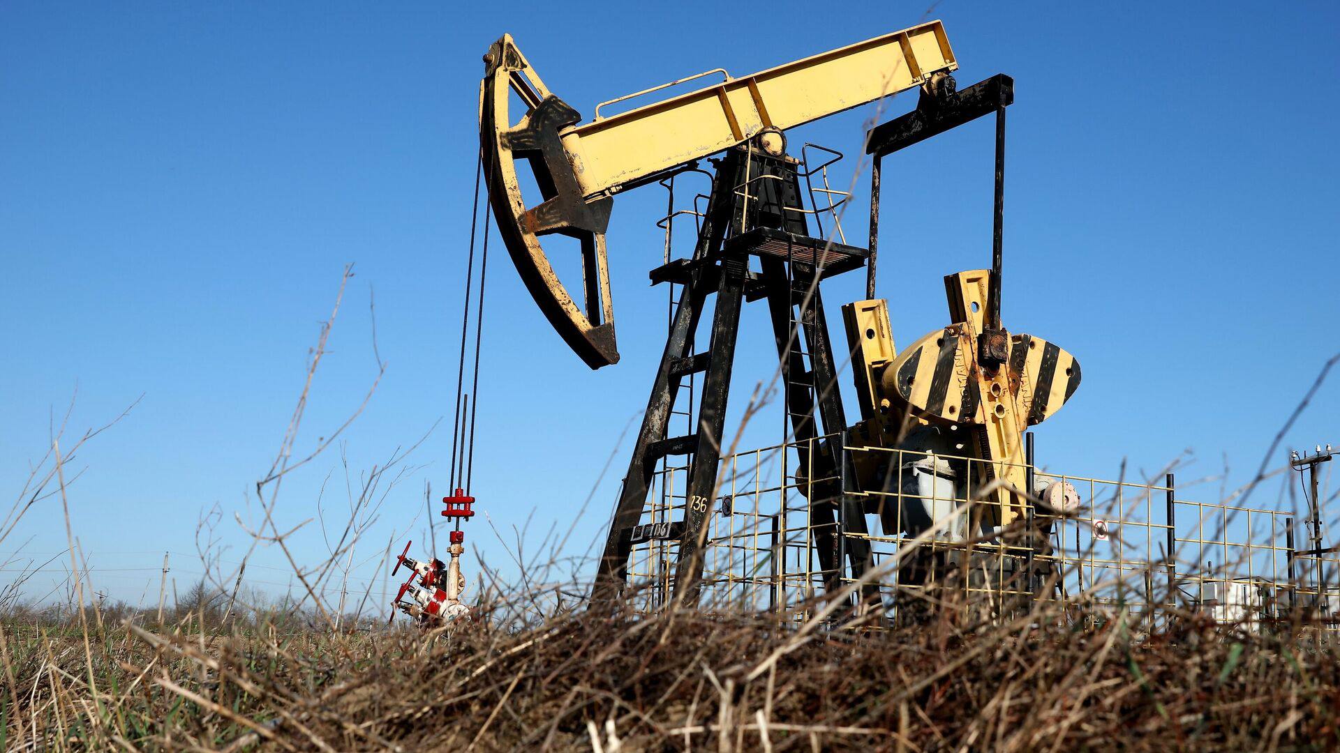 Евросоюз отказался от нефтепродуктов России: причины и последствия