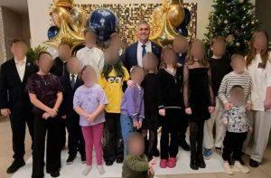 Глава Колтушей стал отцом в 33-й раз: рекорд Ленобласти