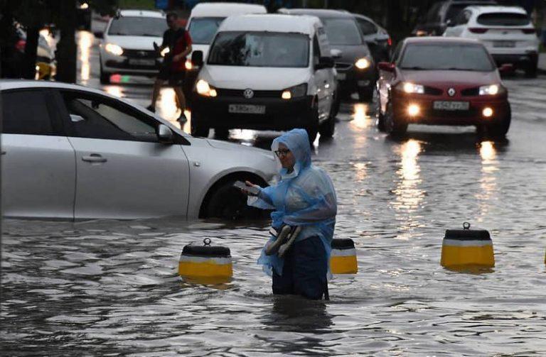 Москвичей ждет потоп в апреле: сезон ливней начался
