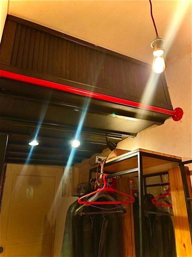 Полка вместо квартиры: новое эконом-жильё в Москве