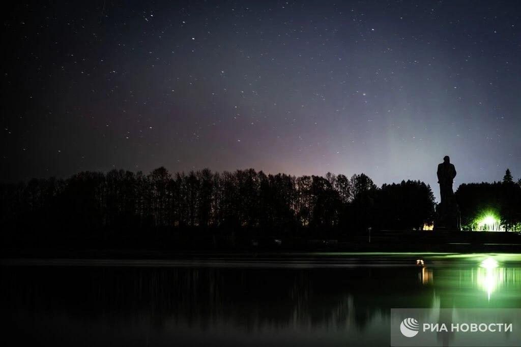 Полярное сияние в Дубне: невероятное шоу в ночном небе
