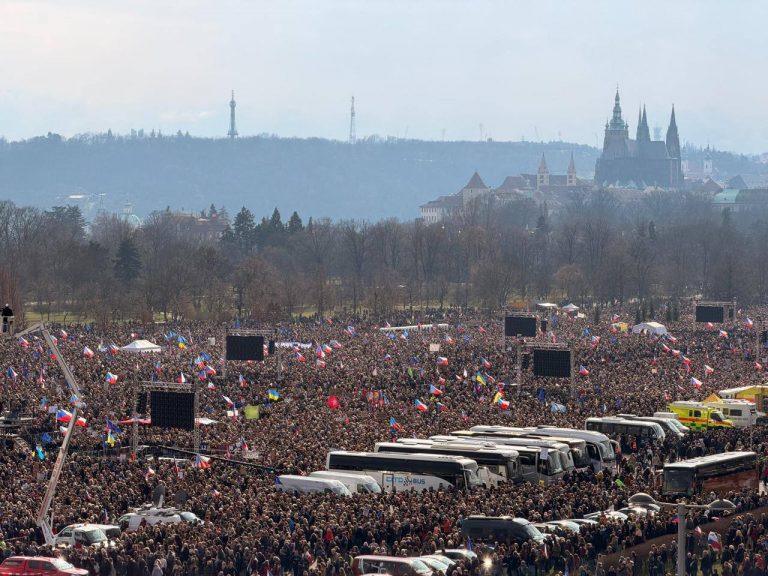 Протесты в Чехии: причины и последствия социального кризиса