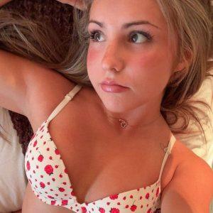 Топ-модели OnlyFans: кто зарабатывает больше нефтяных магнатов