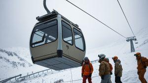 Трагедия в Швейцарии: кабинку сорвало ветром, женщина погибла