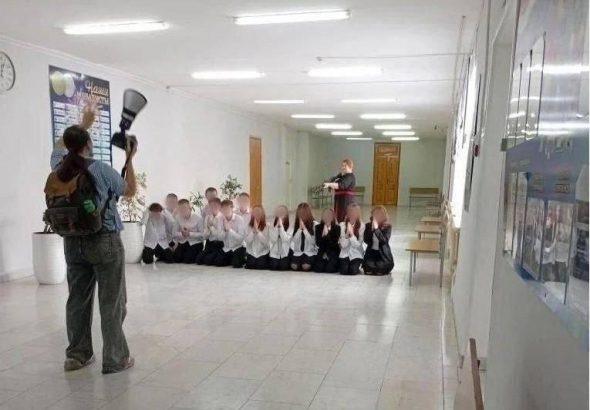 Учительница ОБЖ устроила особенный фотосет в Челябинске