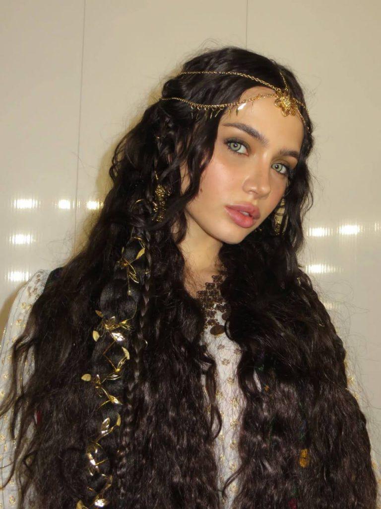 Валя Карнавал сменила цвет глаз: новый образ или пиар?