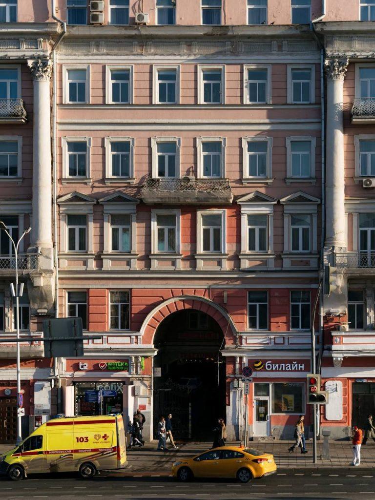 Весна в Москве: тепло, солнце и атмосфера счастья