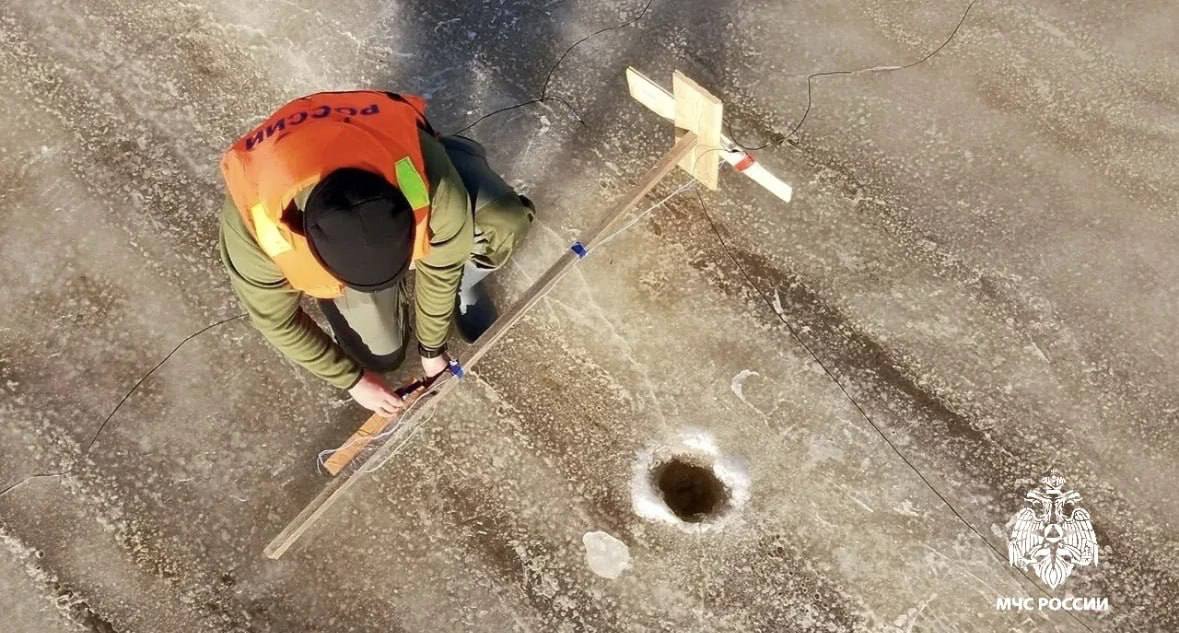 Взрывная спецоперация на реке: ледокольная бригада предотвратила потоп