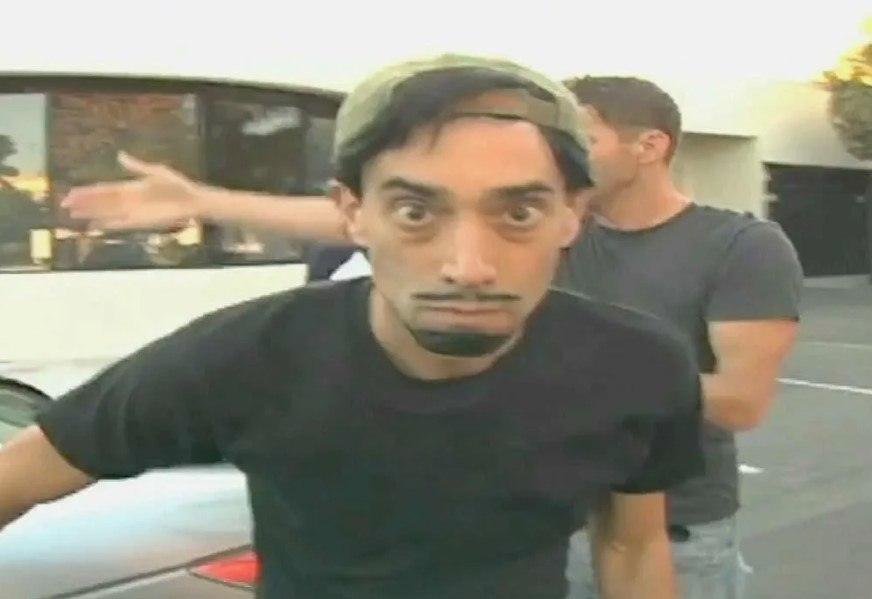 Житель Петербурга разоблачил мага вуду и вернул деньги