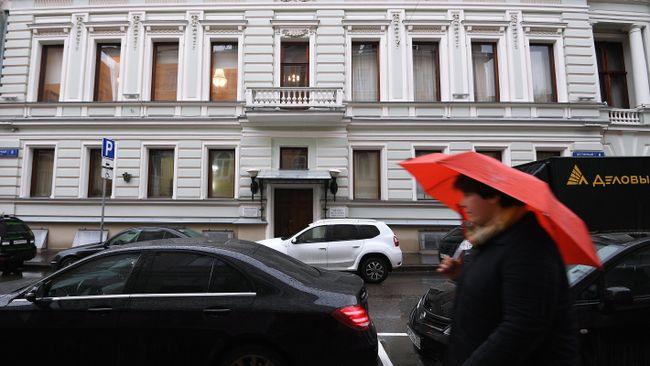 Холодный фронт накрывает Москву: шторм и ливни 🌧️⚡ — погода в москве в субботу