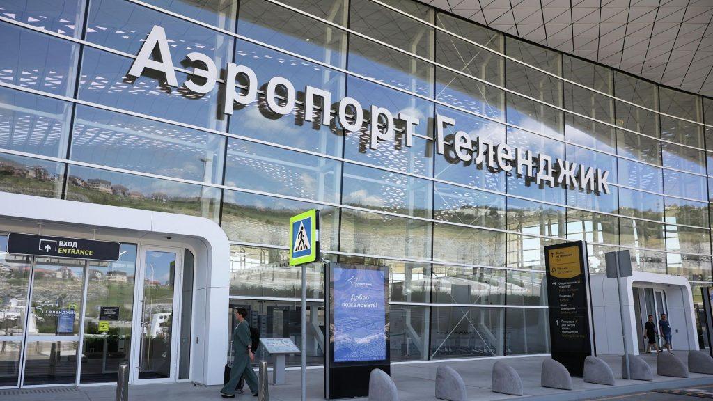 Аэропорты Москвы сковал сбой: задержано свыше 100 рейсов ✈️⚡ — задержка рейсов в аэропортах москвы сегодня