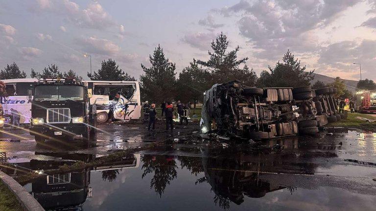 Авария автобуса в Турции: россиян нет среди жертв 🇹🇷⚡ — авария автобуса в турции сегодня