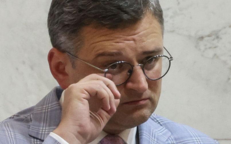 Кулеба призвал украинцев покинуть города ради выживания 🪵🔥 — кулеба призвал украинцев запасаться дровами