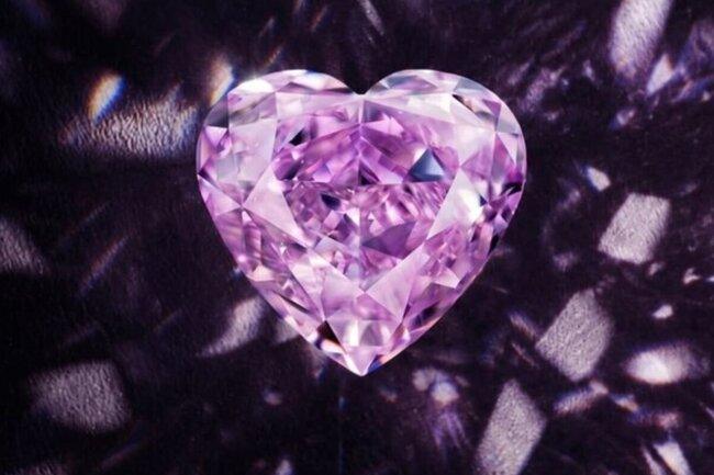Самую яркую драгоценность 2026 года привезли на Урал 💎✨ — бриллиант