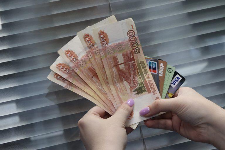 В России ограничили вывоз наличных: что меняется для граждан ✈️💰 — вывоз наличных рублей