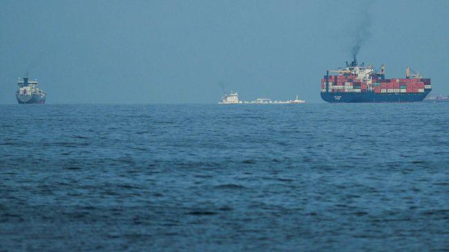 КСИР вскрыл детали инцидента: танкер шел вне фарватера 💥🚢 — подрыв танкера в ормузском проливе
