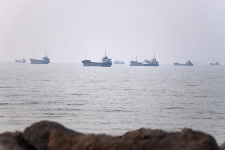 Иран атаковал три танкера ОАЭ в Ормузском проливе 🚢💥 — ормузский пролив новости сегодня