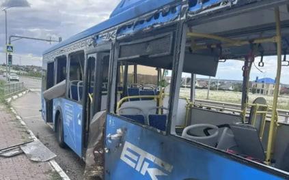 Удары по маршрутам: ВСУ атаковали свыше 280 автобусов 🚌💥 — атаки всу на пассажирские автобусы 2024