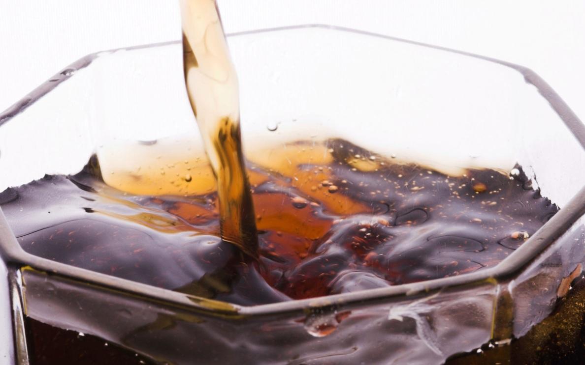 Кола с лимоном от головной боли: врачи раскрыли риски тренда 🥤🍋 — кола от мигрени