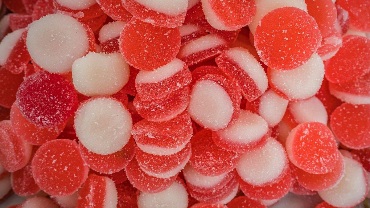 Сладкая жизнь дорожает: введут ли налог на конфеты? 🍫🔥 — налог на сладкое