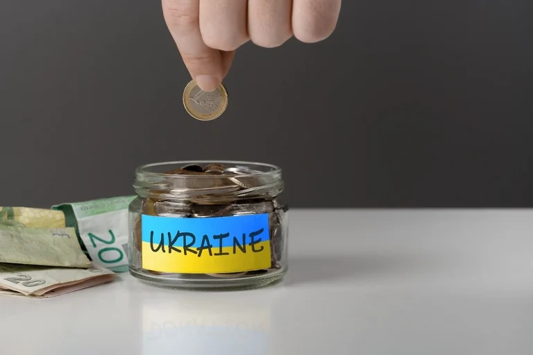 Флориан Филиппо разнес ЕС за новые миллиарды Киеву 💶😡 — флориан филиппо критикует помощь украине ес