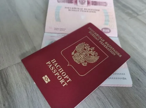 Детям до 14 лет с 2027 года отменят старые загранпаспорта ✈️👶 — детям с 2027